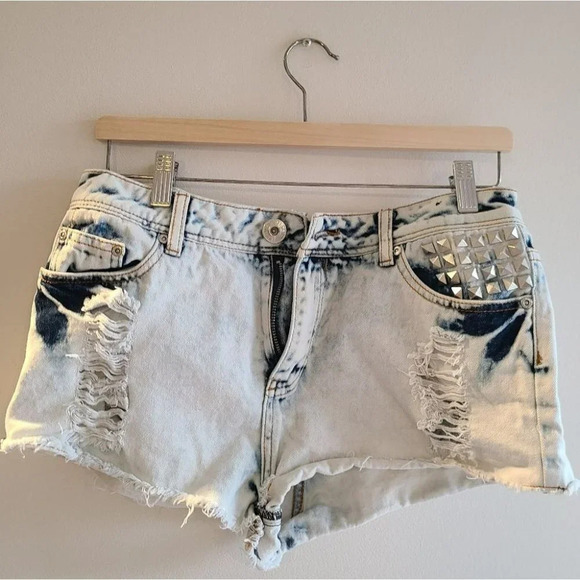 High-waisted distressed acid wash jeans,  s… - Picture 5 of 11